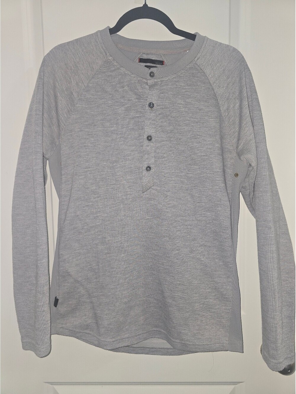 Oakley Icon Slim Fit Long Sleeve Henley Shirt Medium Gray